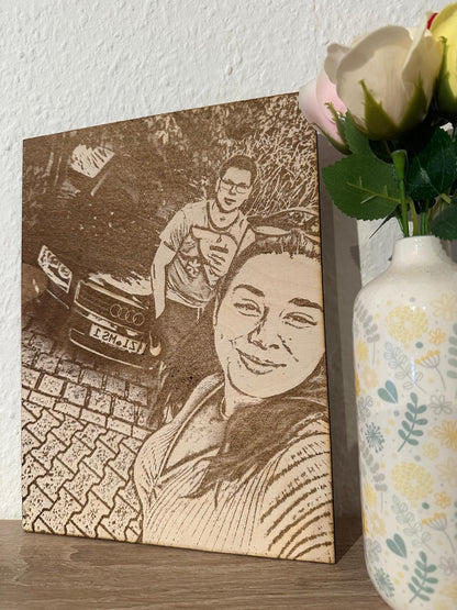 Ihre Erinnerungen in Holz graviert