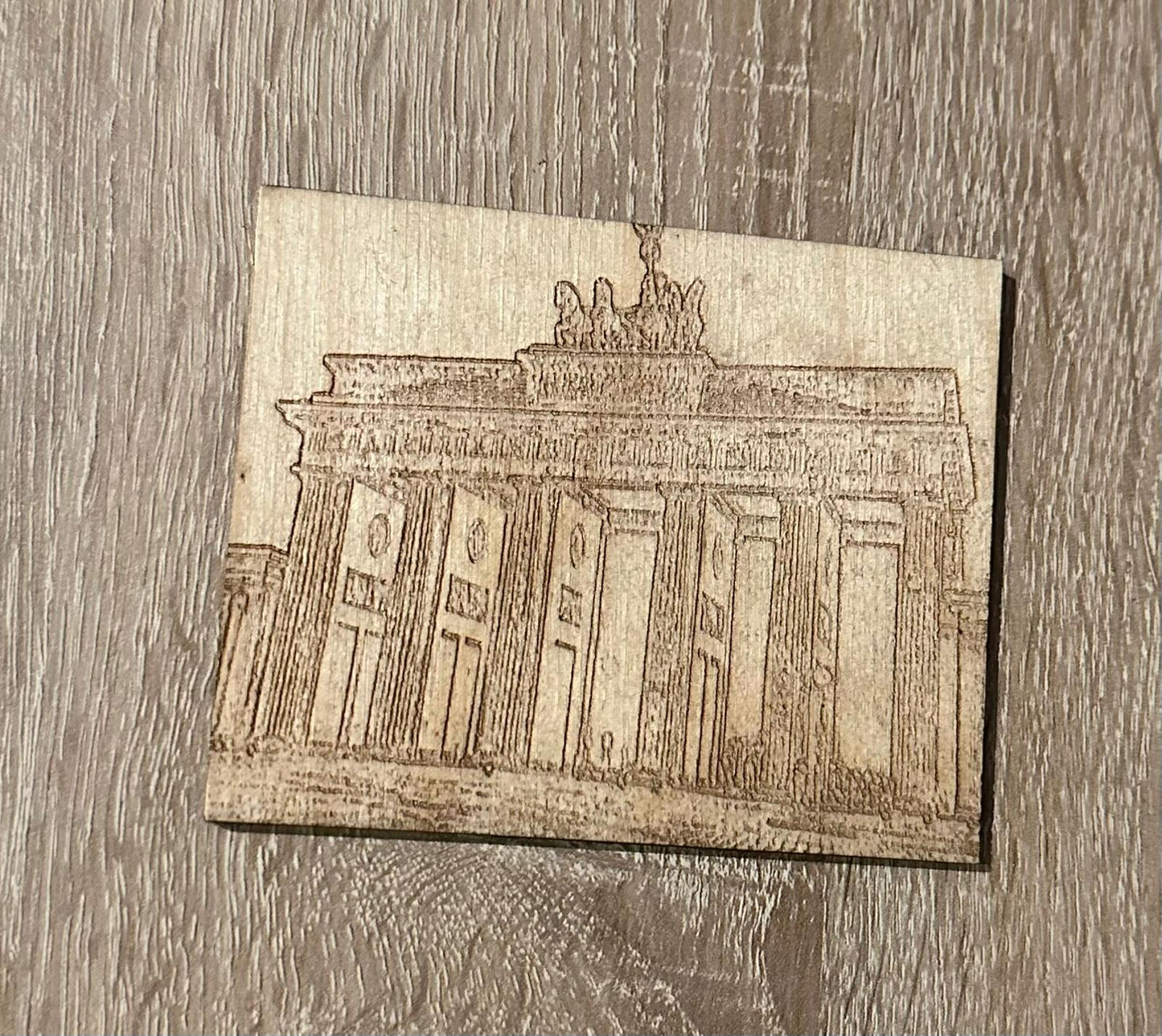 personalisierter Holzkühlschrankmagnet