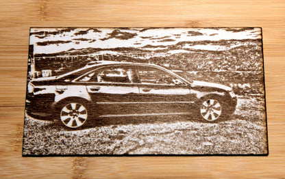 Ihre Erinnerungen in Holz graviert